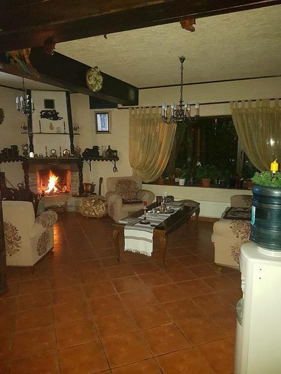 فندق Rîşnovفي  Vila Colt De Rai المظهر الخارجي الصورة